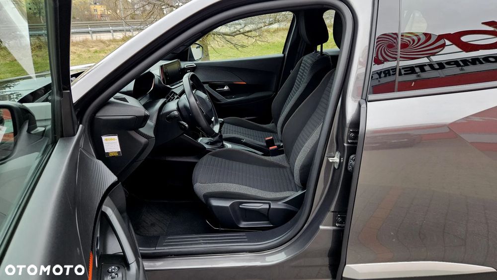 Peugeot 2008 PureTech 100 Business S&S BVM6 - 22