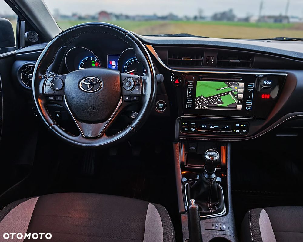 Toyota Auris 1.2 T Premium - 22