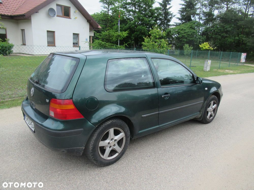 Volkswagen Golf - 5