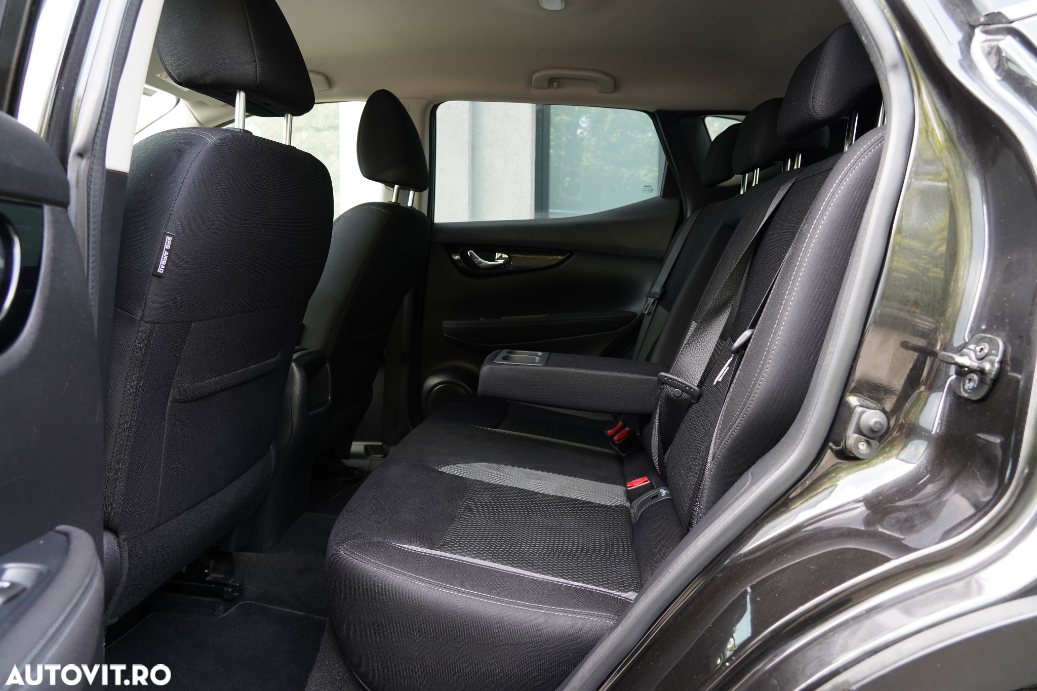Nissan Qashqai 1.5 DCI N-CONNECTA - 23