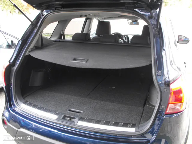 Nissan Qashqai +2 1.5 dCi Tekna Pele Choc +Navi - 52