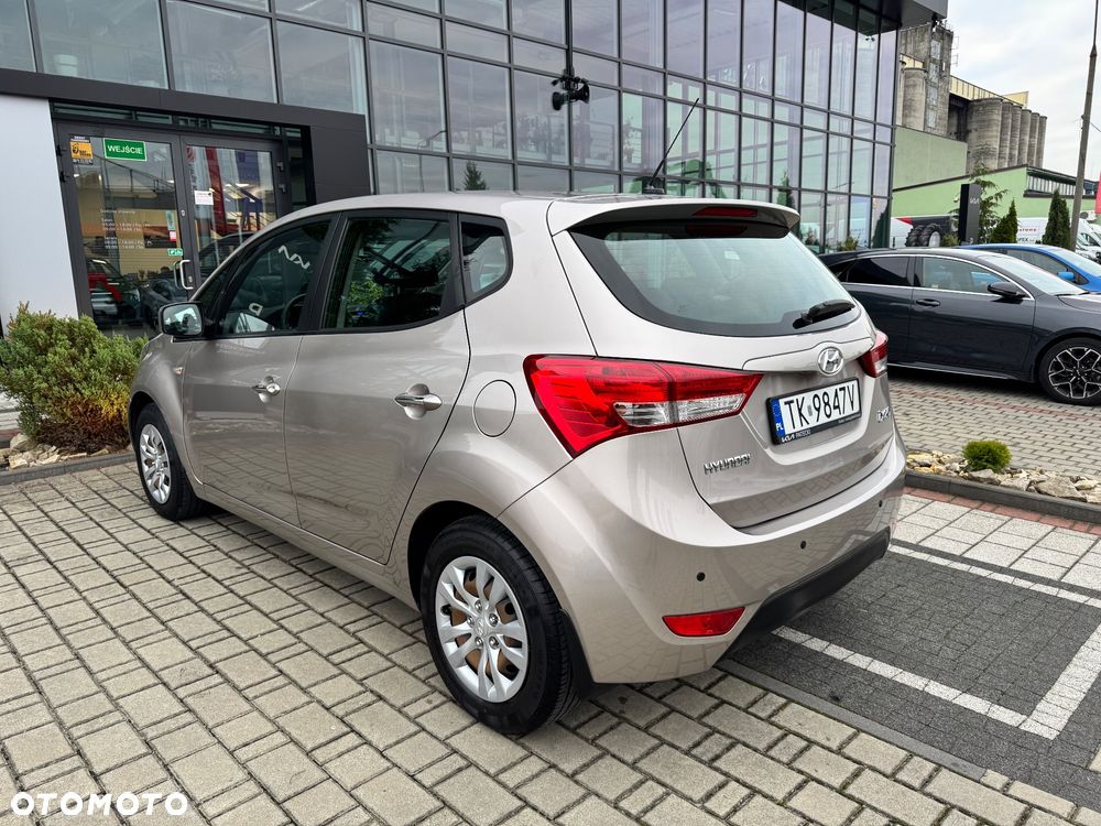 Hyundai ix20 1.6 BlueDrive Classic + - 7