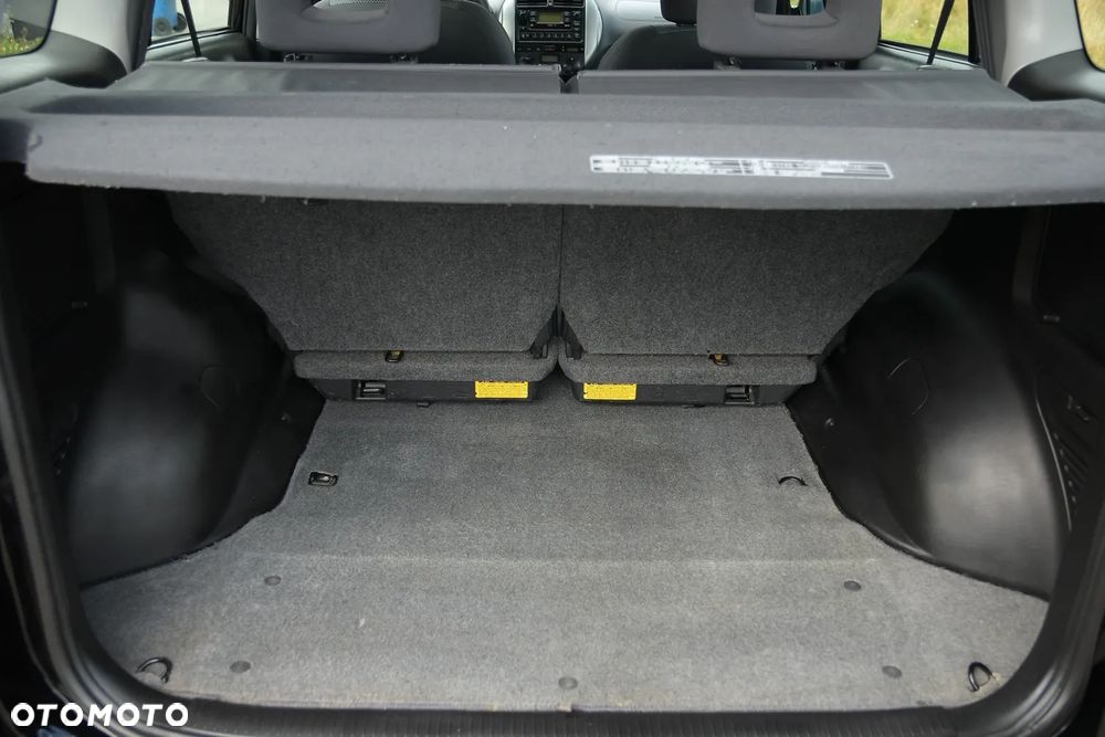 Toyota RAV4 4x4 Edition - 17