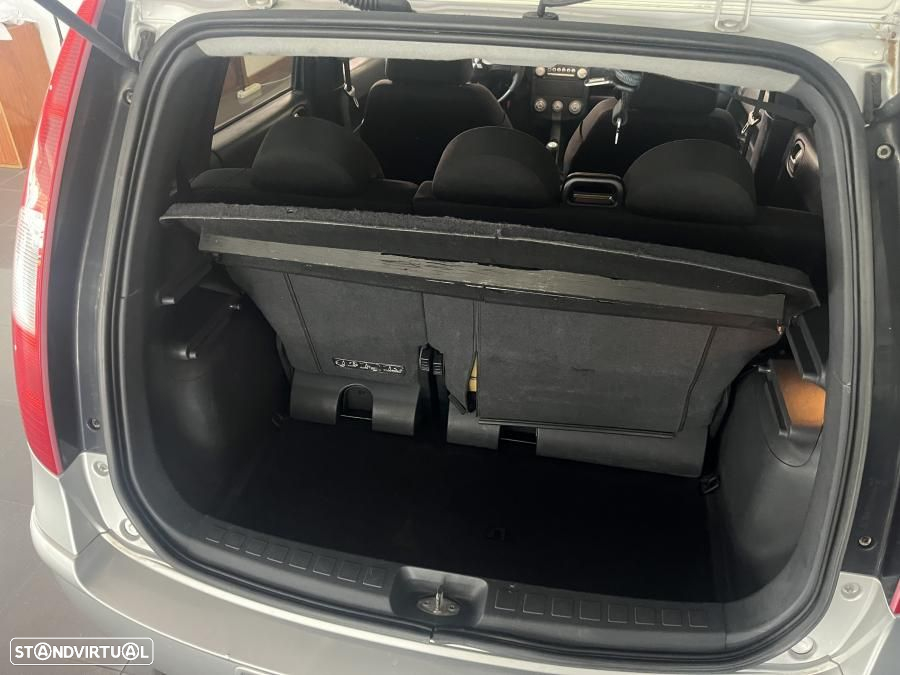 Mitsubishi Colt 1.1 Base - 9