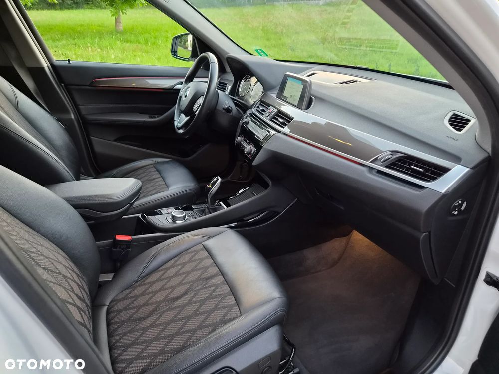 BMW X1 sDrive20i xLine - 13
