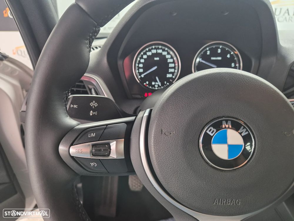 BMW 116 d Pack M Shadow - 19