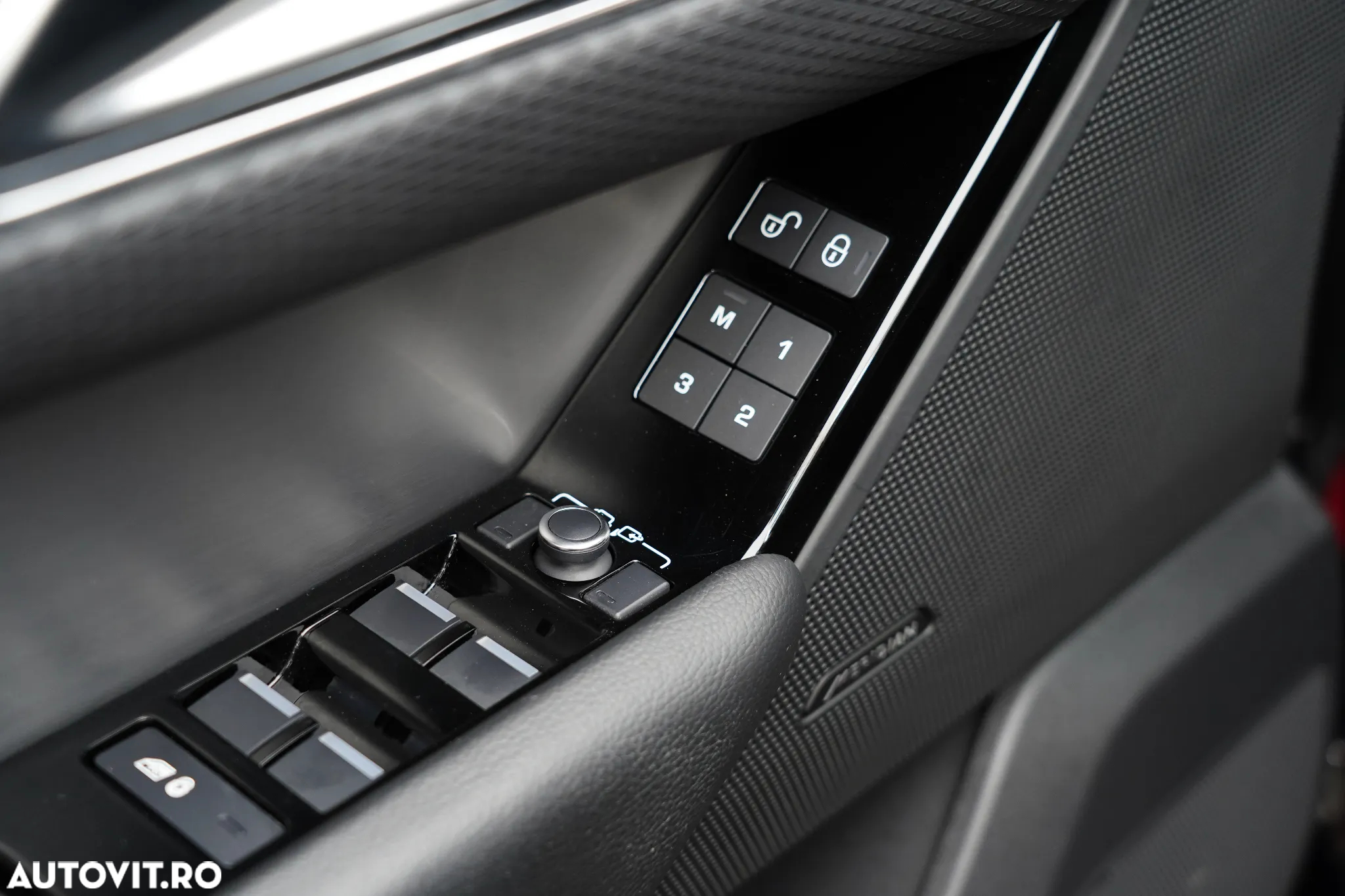 Land Rover Range Rover Velar 2.0 R-Dynamic S - 36