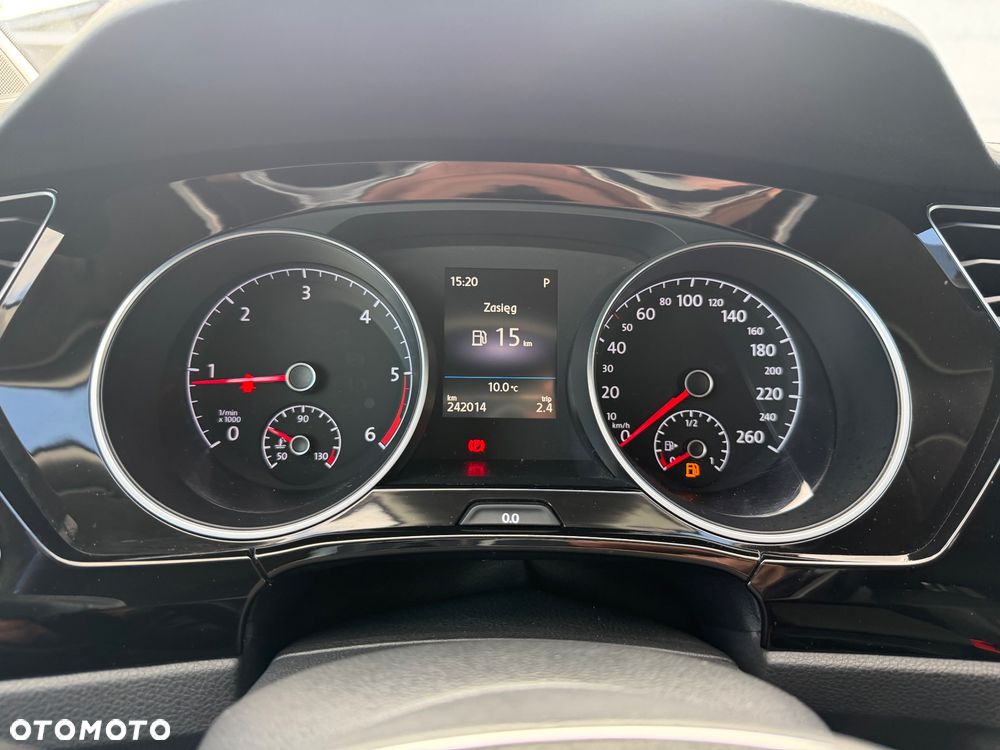 Volkswagen Touran 2.0 TDI SCR (BlueMotion Technology) DSG Highline - 23