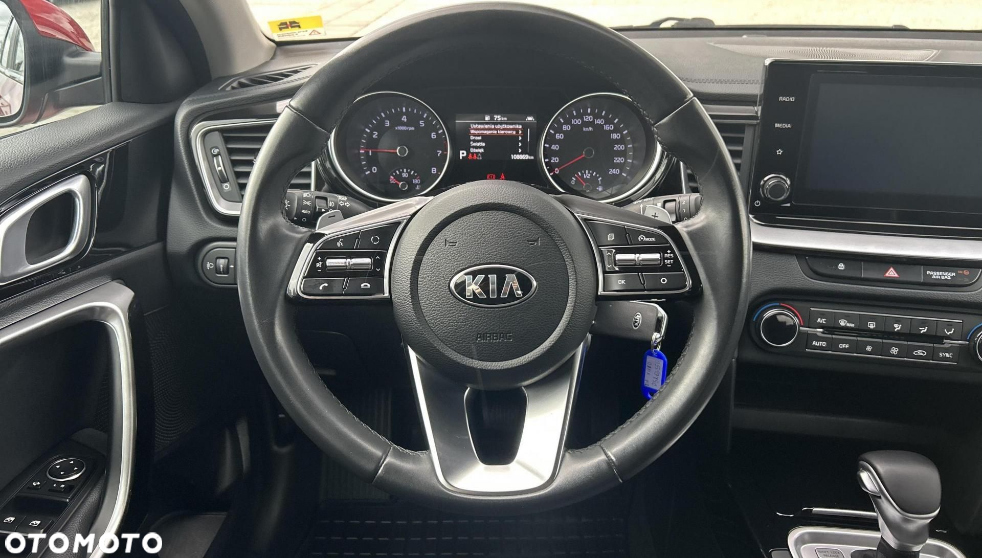 Kia XCeed - 18