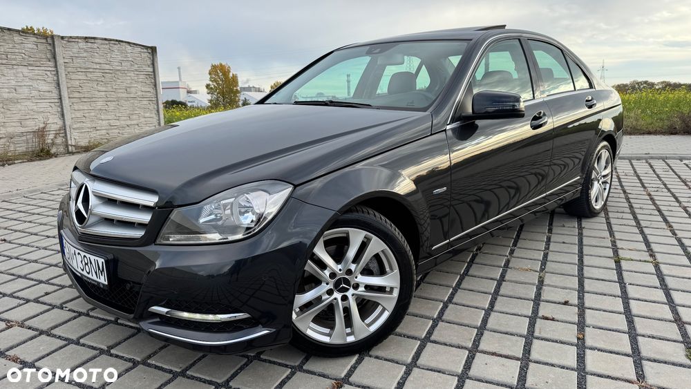 Mercedes-Benz C-Class 2011 photo 3