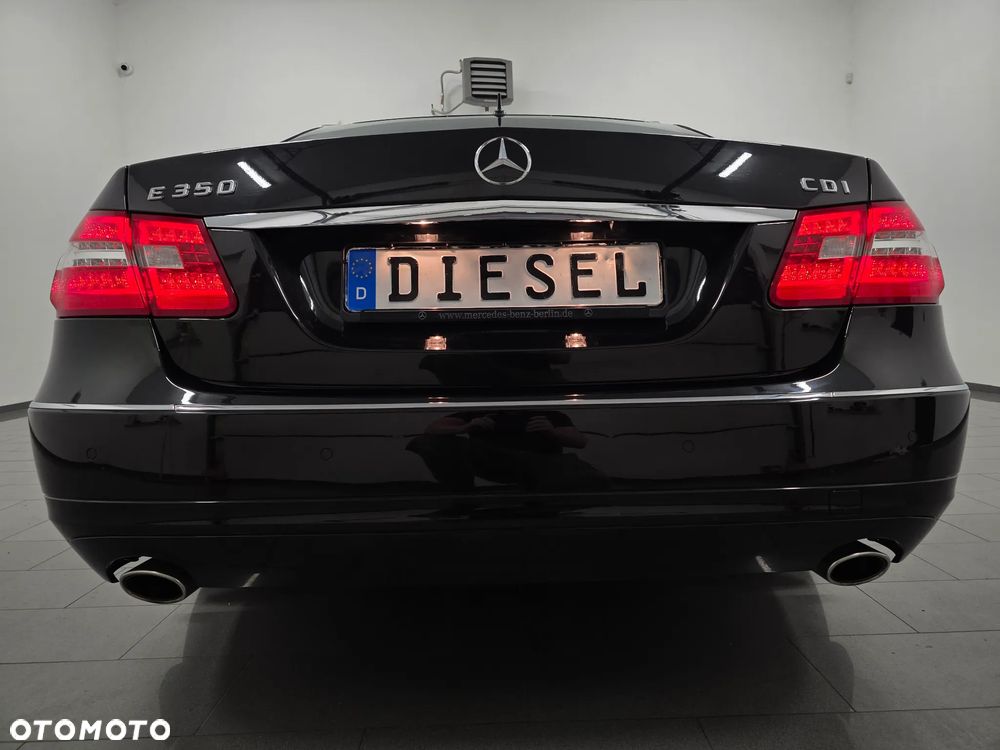 Mercedes-Benz Klasa E 350 CDI DPF BlueEFFICIENCY 7G-TRONIC Avantgarde - 38