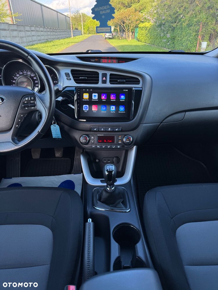 Kia Ceed - 28