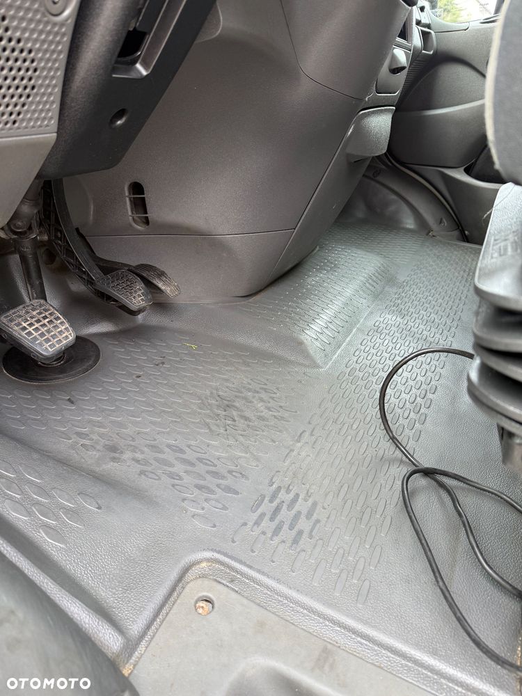 Iveco Daily 35C13 35C15 50C15 - 21