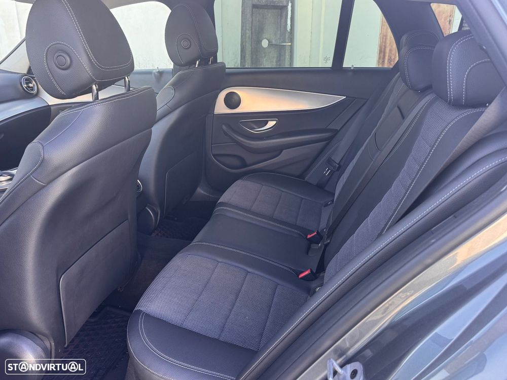 Mercedes-Benz 300 - 13