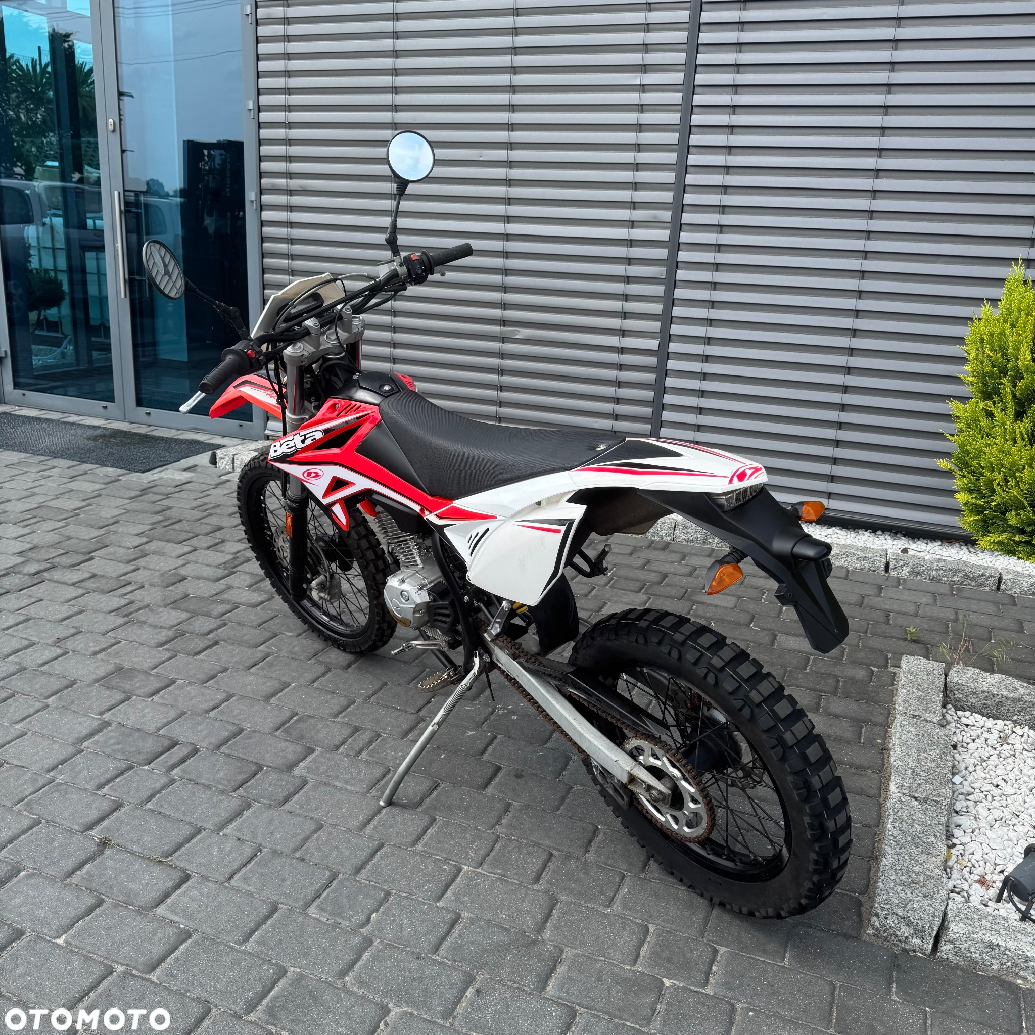 Beta RR - 8
