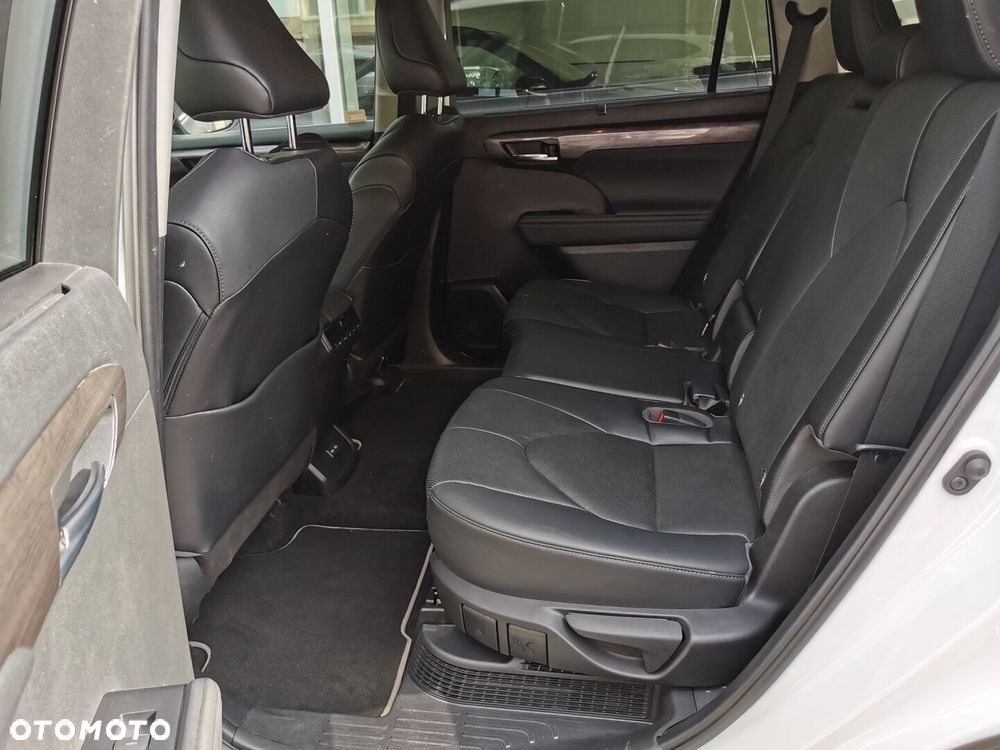 Toyota Highlander - 11