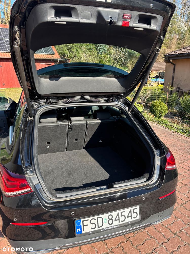 Mercedes-Benz CLA - 13