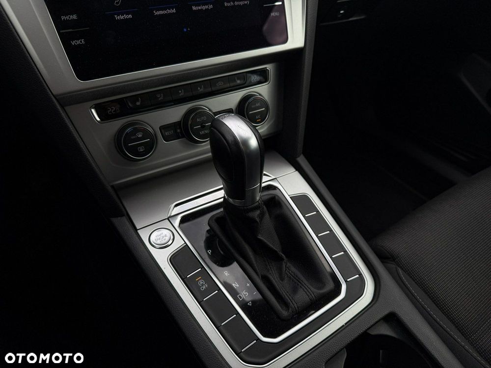 Volkswagen Passat 2.0 TDI SCR Highline DSG - 22