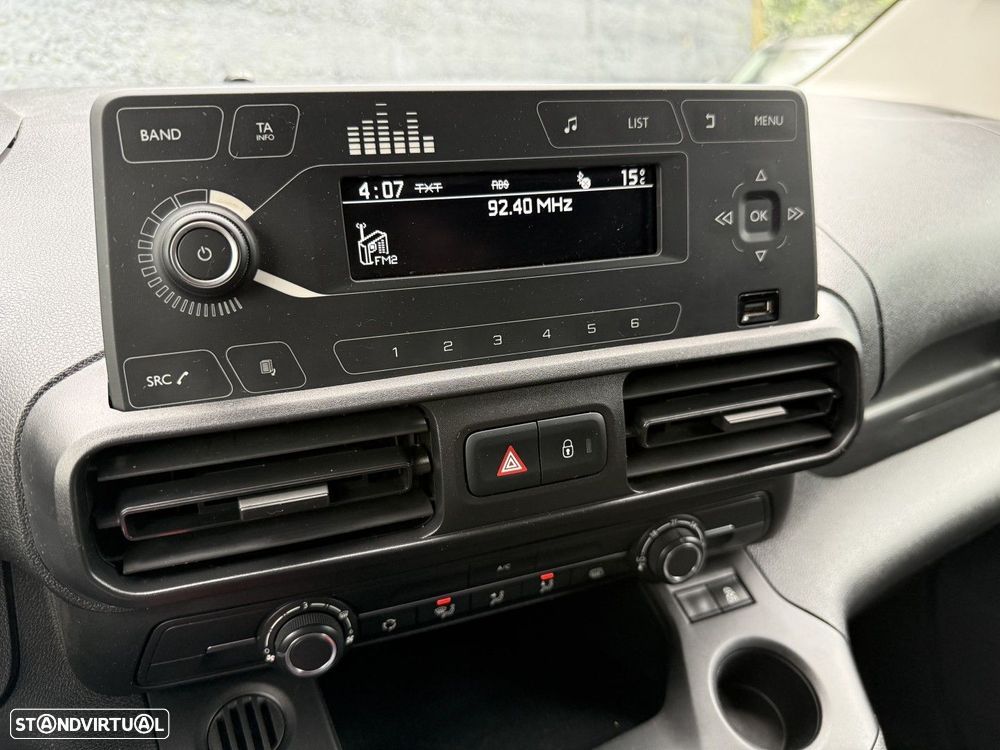 Peugeot Partner 1.5 BlueHDi Asphalt Longa - 8