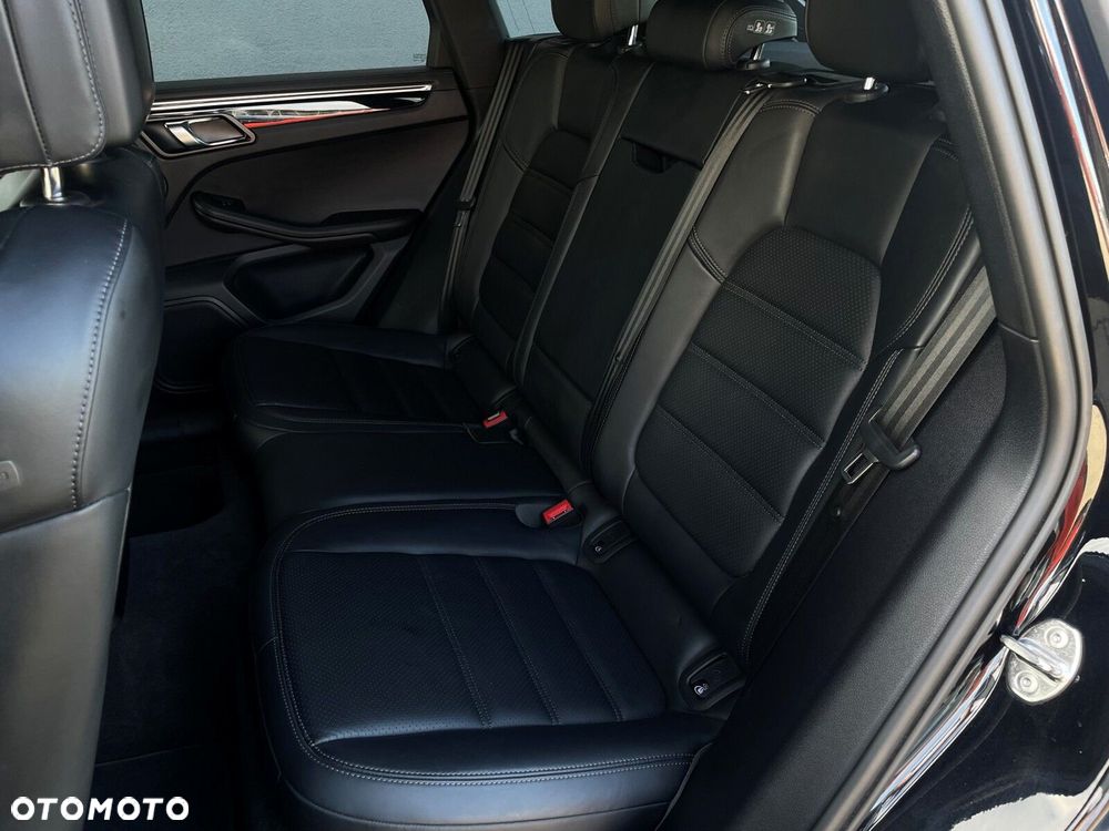 Porsche Macan - 21