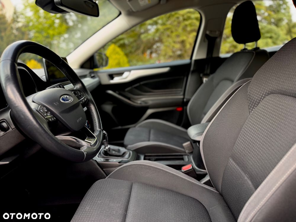 Ford Focus 1.0 EcoBoost Start-Stopp-System TITANIUM STYLE - 8