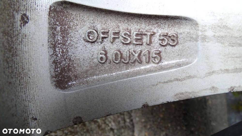 hyundai i10 6jx15 et53 4x100 - felga oryginał - 4