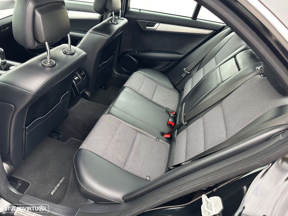 Mercedes-Benz C 220 d AMG Line - 19