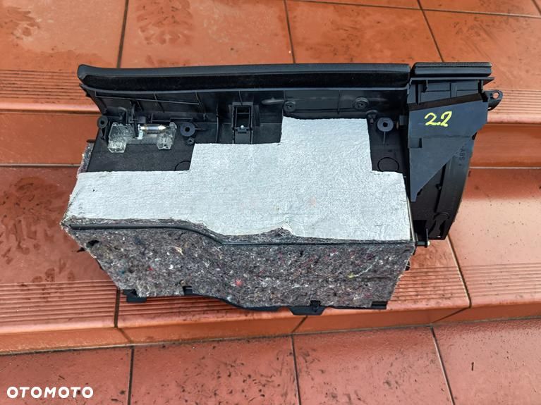 MERCEDES W209 CLK SCHOWEK KONSOLI PASAŻERA EUROPA - 15