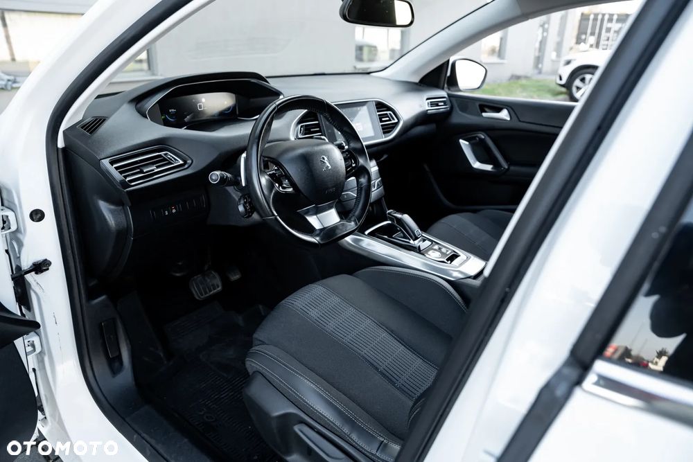 Peugeot 308 PureTech 130 GPF EAT8 Stop & Start Allure - 16