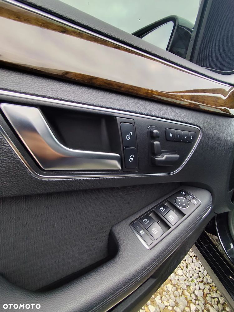 Mercedes-Benz Klasa E - 18