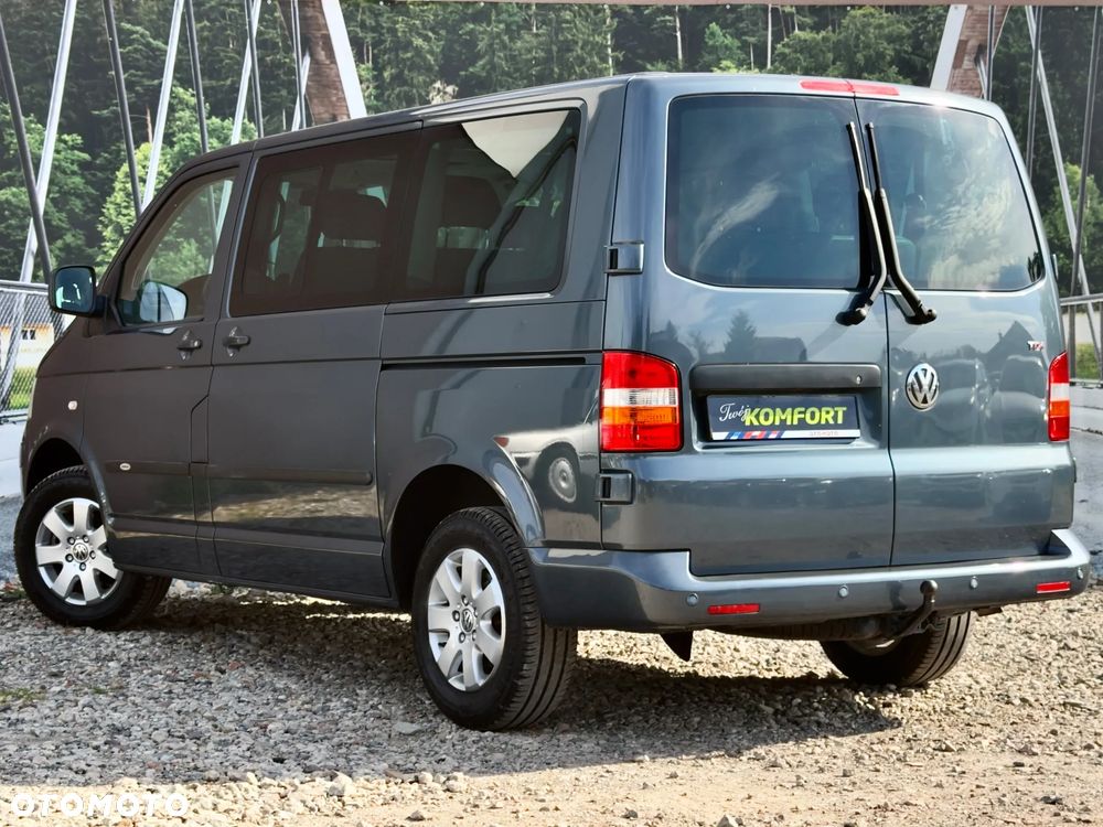 Volkswagen Caravelle - 12