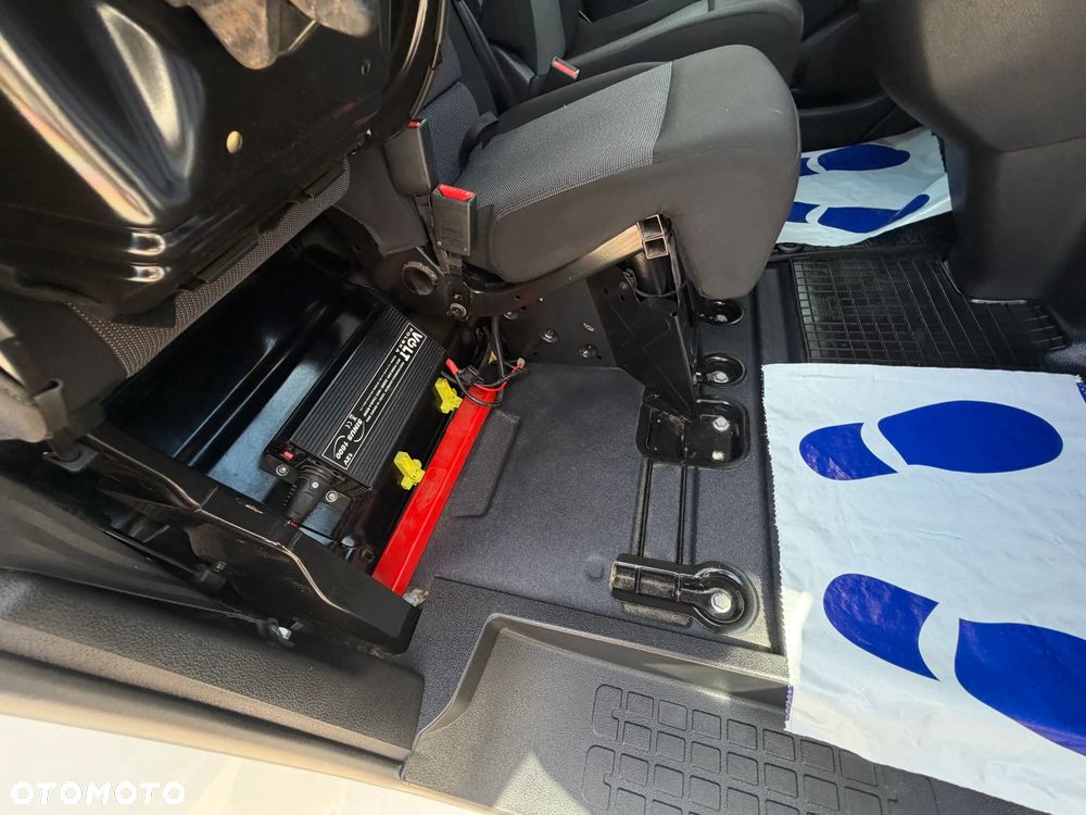 Opel VIVARO - 14