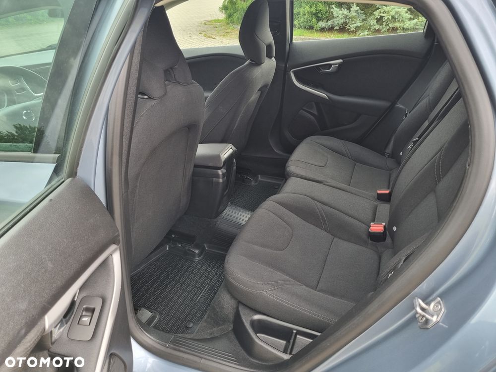 Volvo V40 D2 Geartronic Kinetic - 27