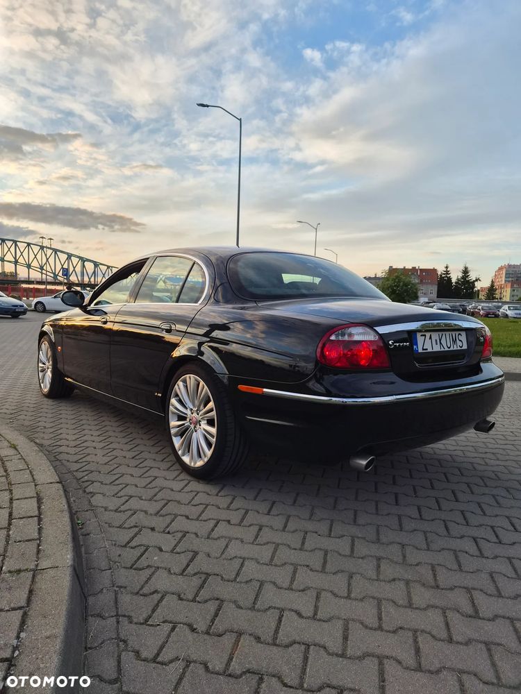 Jaguar S-Type - 4