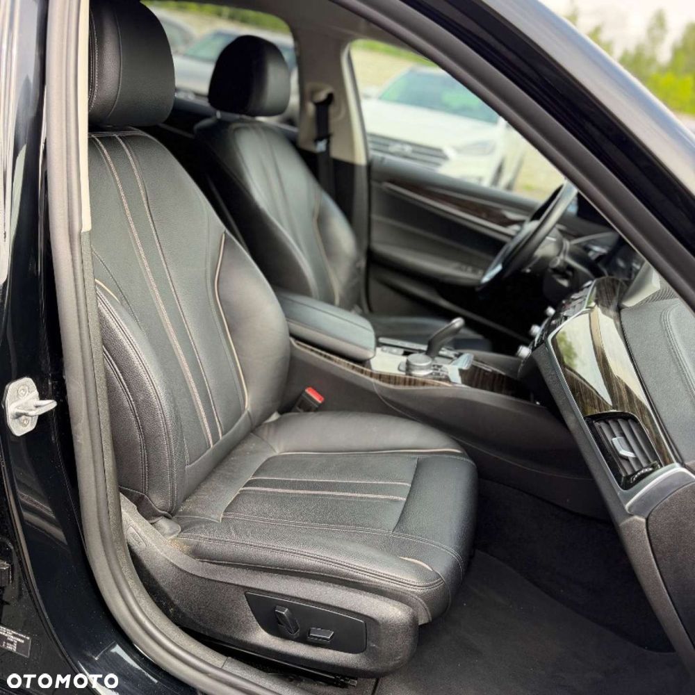 BMW Seria 5 - 35