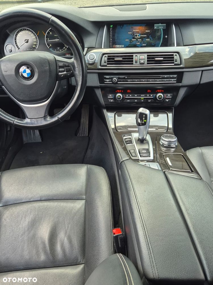 BMW Seria 5 520d Luxury Line - 28