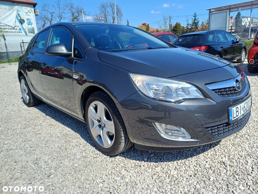 Opel Astra 1.4 Turbo - 1
