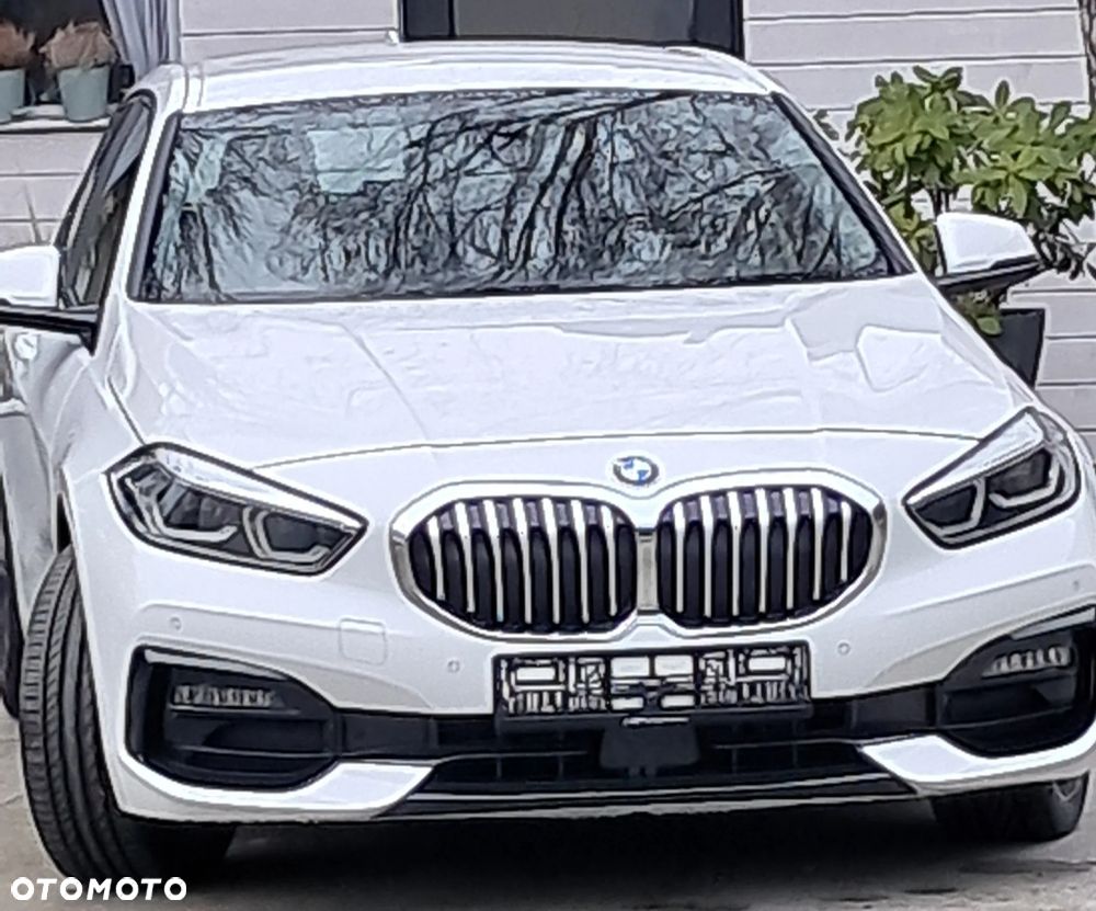 BMW Seria 1 118d ColorVision Edition sport - 24