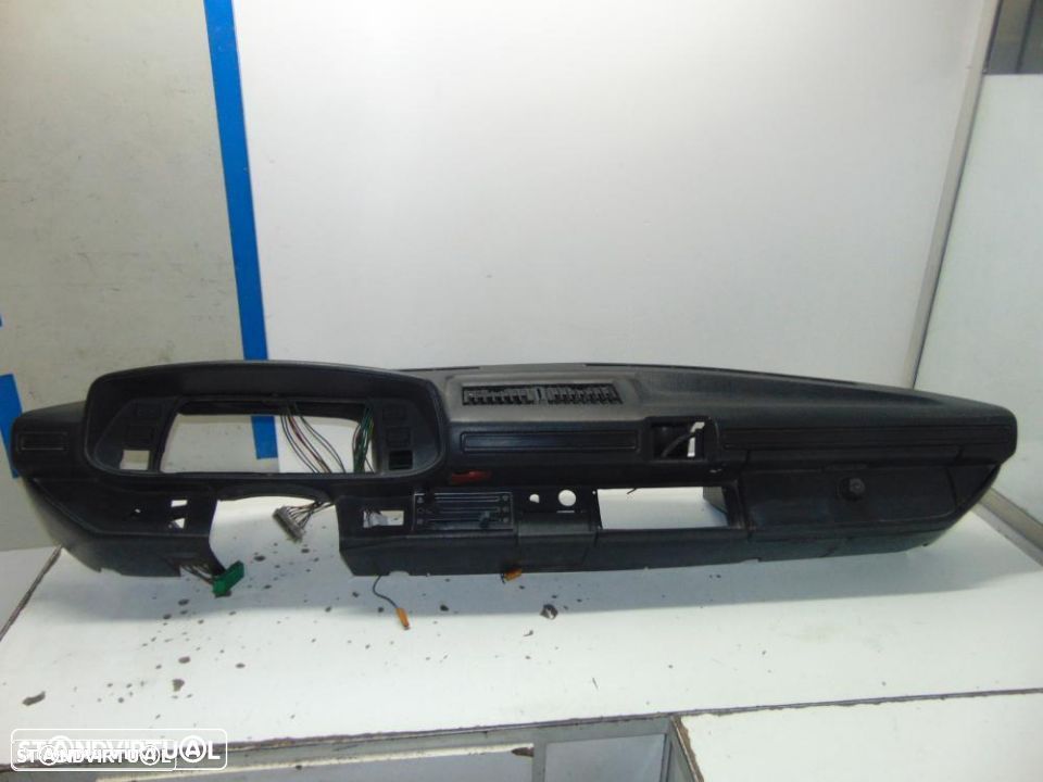 Peugeot 504 tablier - 5