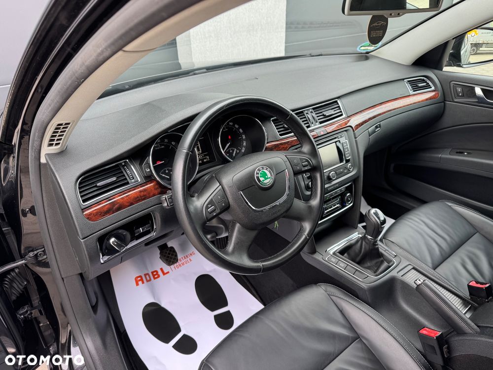 Skoda Superb 2.0 TDI PD Elegance - 18