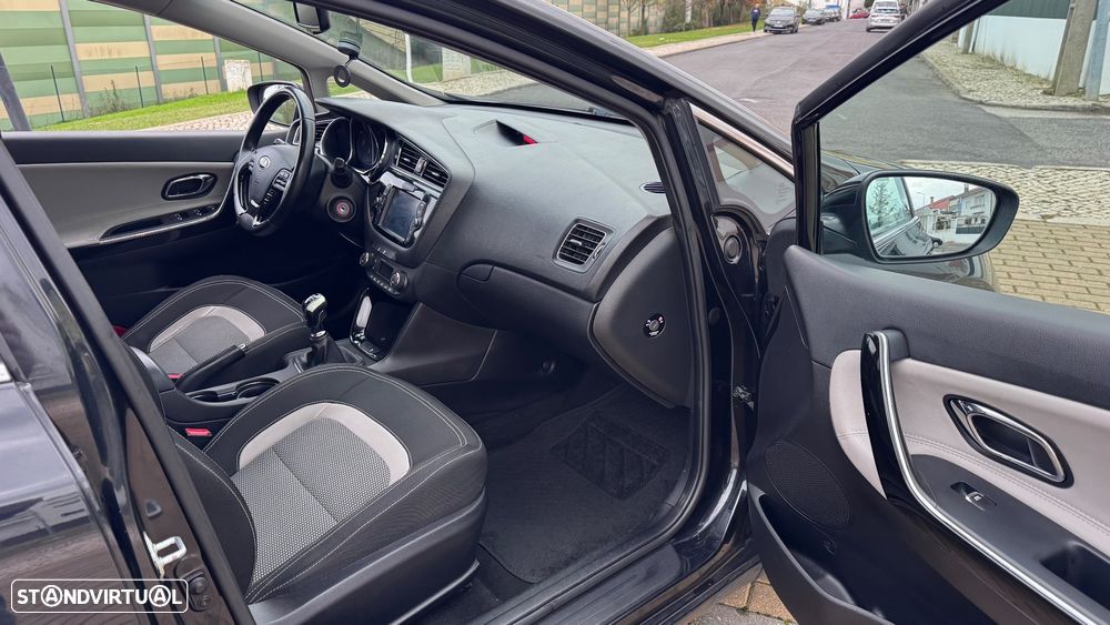 Kia Ceed SW 1.4 CRDi Prime - 15
