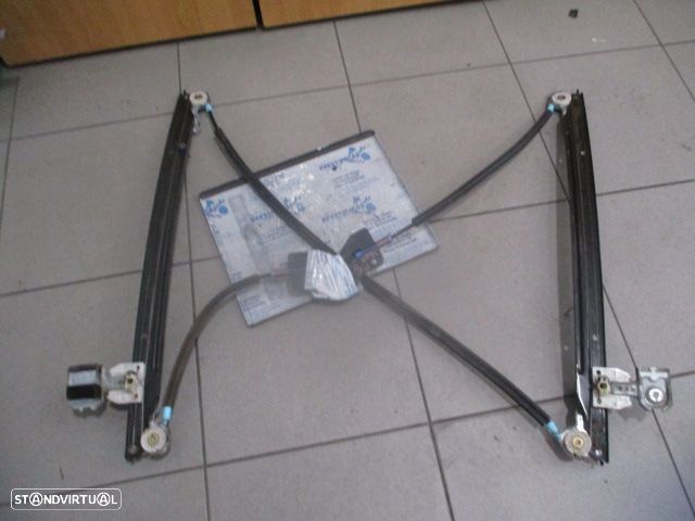 Elevador Sem Motor Elevsm2298 CHRYSLER GRAND VOYAGER 4 FASE 2 LONG 2006 2.8CRD 150CV 5P PRETO FE - 2