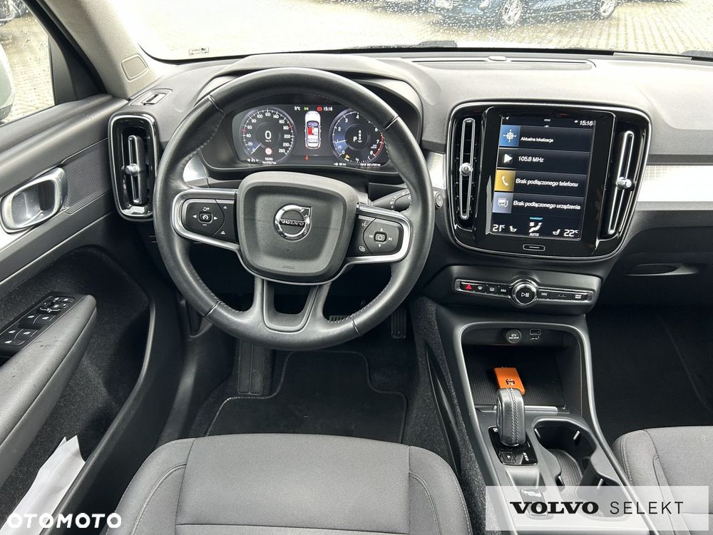 Volvo XC 40 - 25