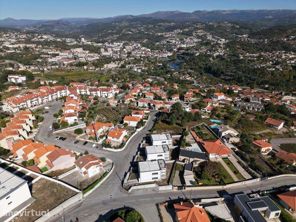 Moradias em Amarante V3 próximo do centro  -  Excelente Oportunidade - Grande imagem: 3/20