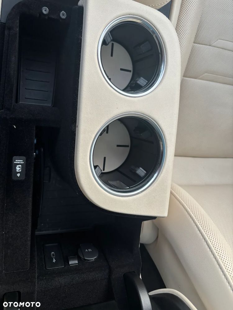 Porsche Panamera 4 E-Hybrid Executive - 31