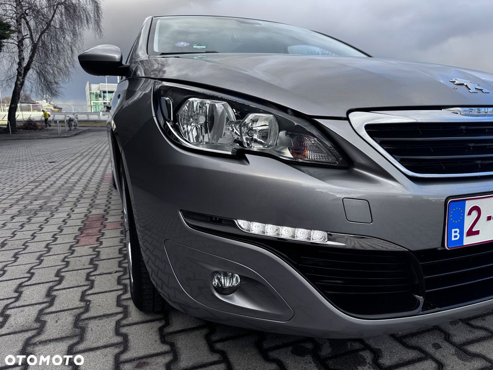 Peugeot 308 PureTech 130 GPF Stop & Start Style - 11
