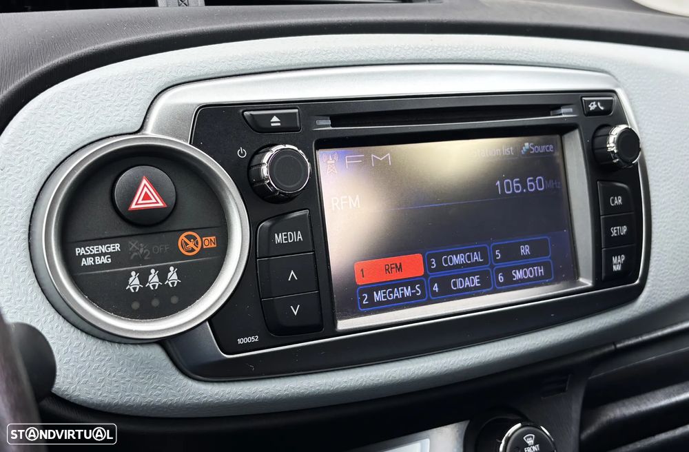 Toyota Yaris 1.5 HSD Comfort+P.Style - 24