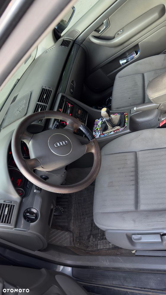 Audi A4 Limousine 1.9 TDI - 5