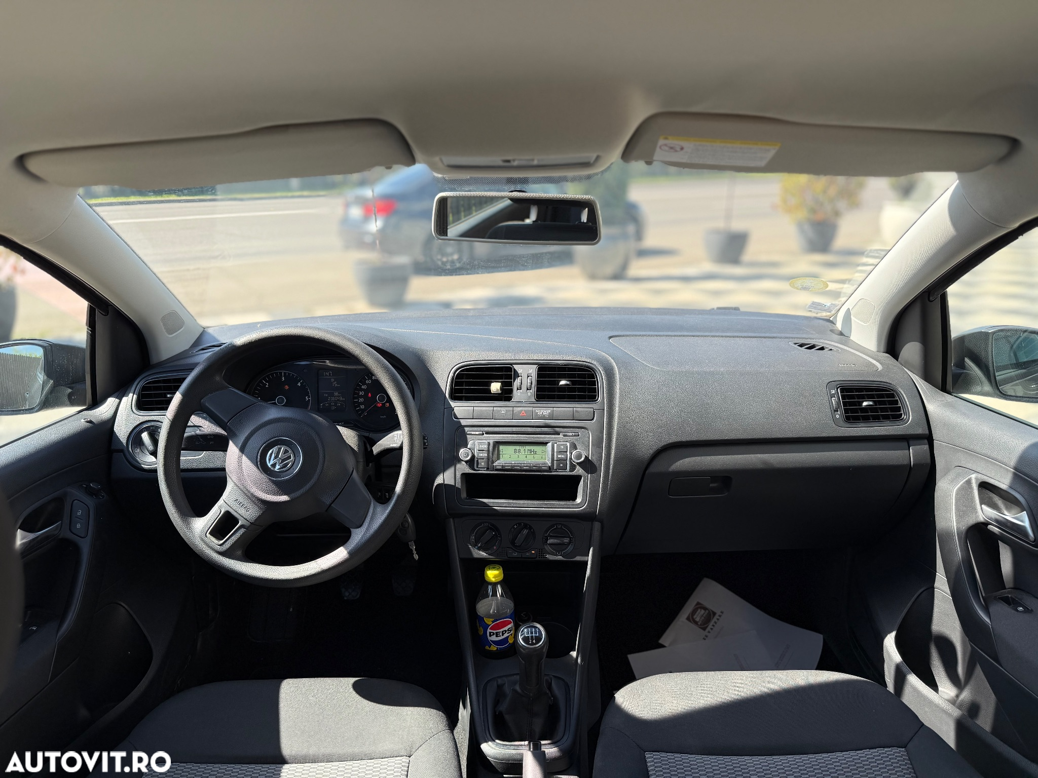 Volkswagen Polo 1.6 TDI Blue Motion Style - 8