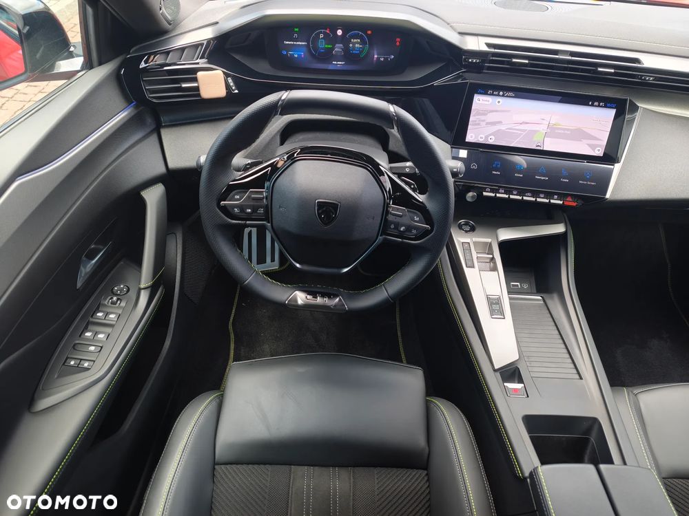 Peugeot 408 1.6 Plug-In Hybrid 225 GT E-DCS7 - 35